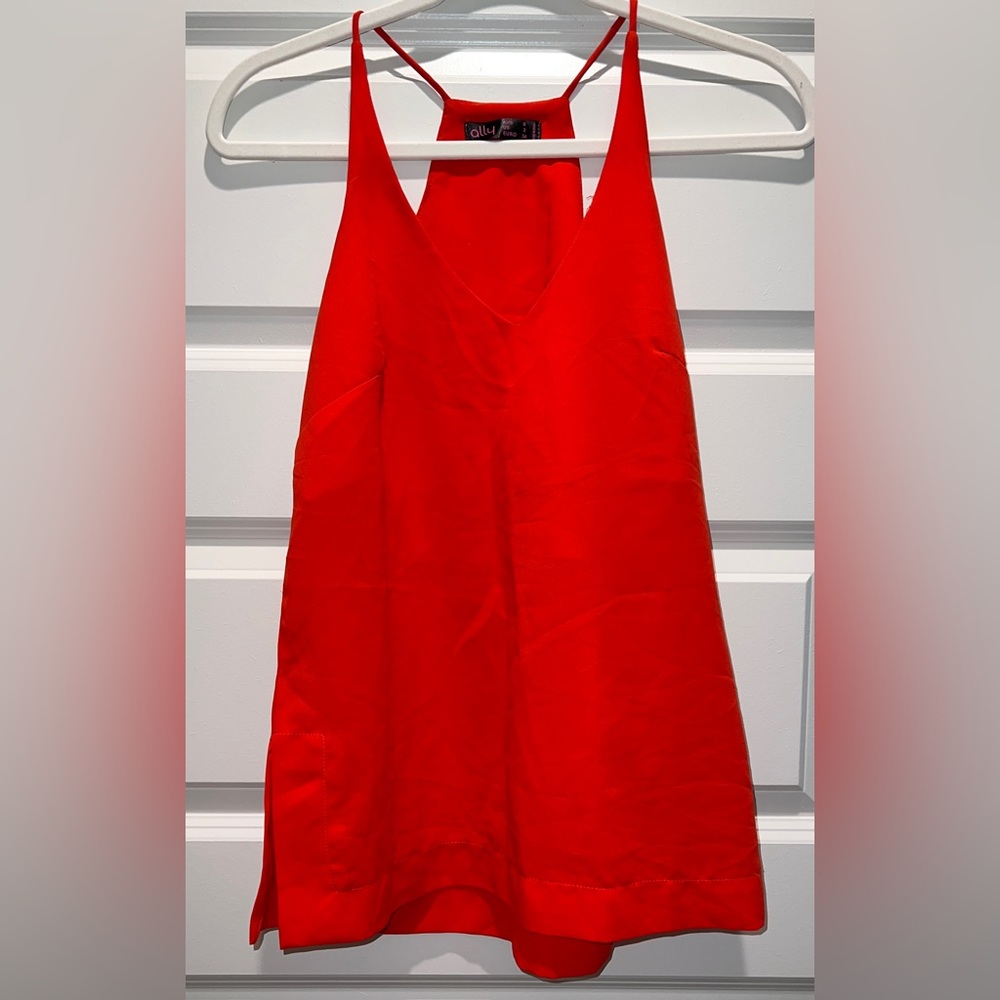 Ally sleeveless red top